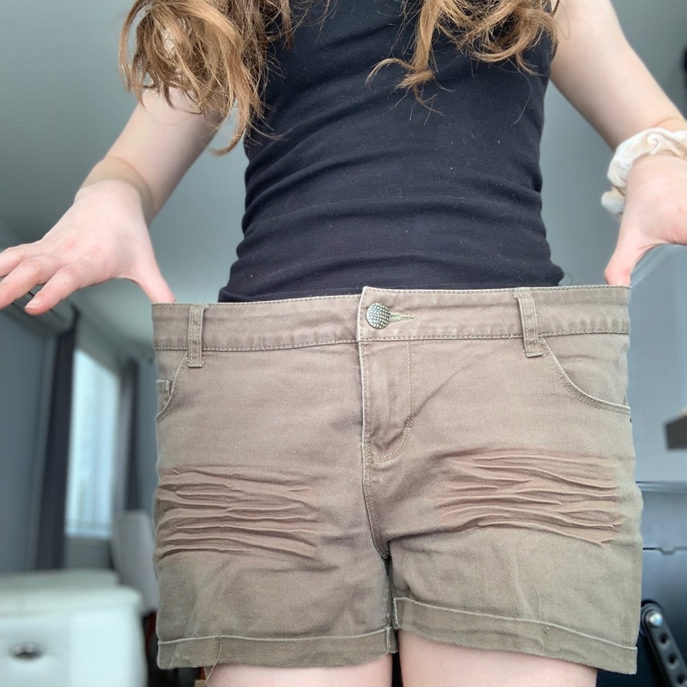 Cute khaki/Green jean shorts